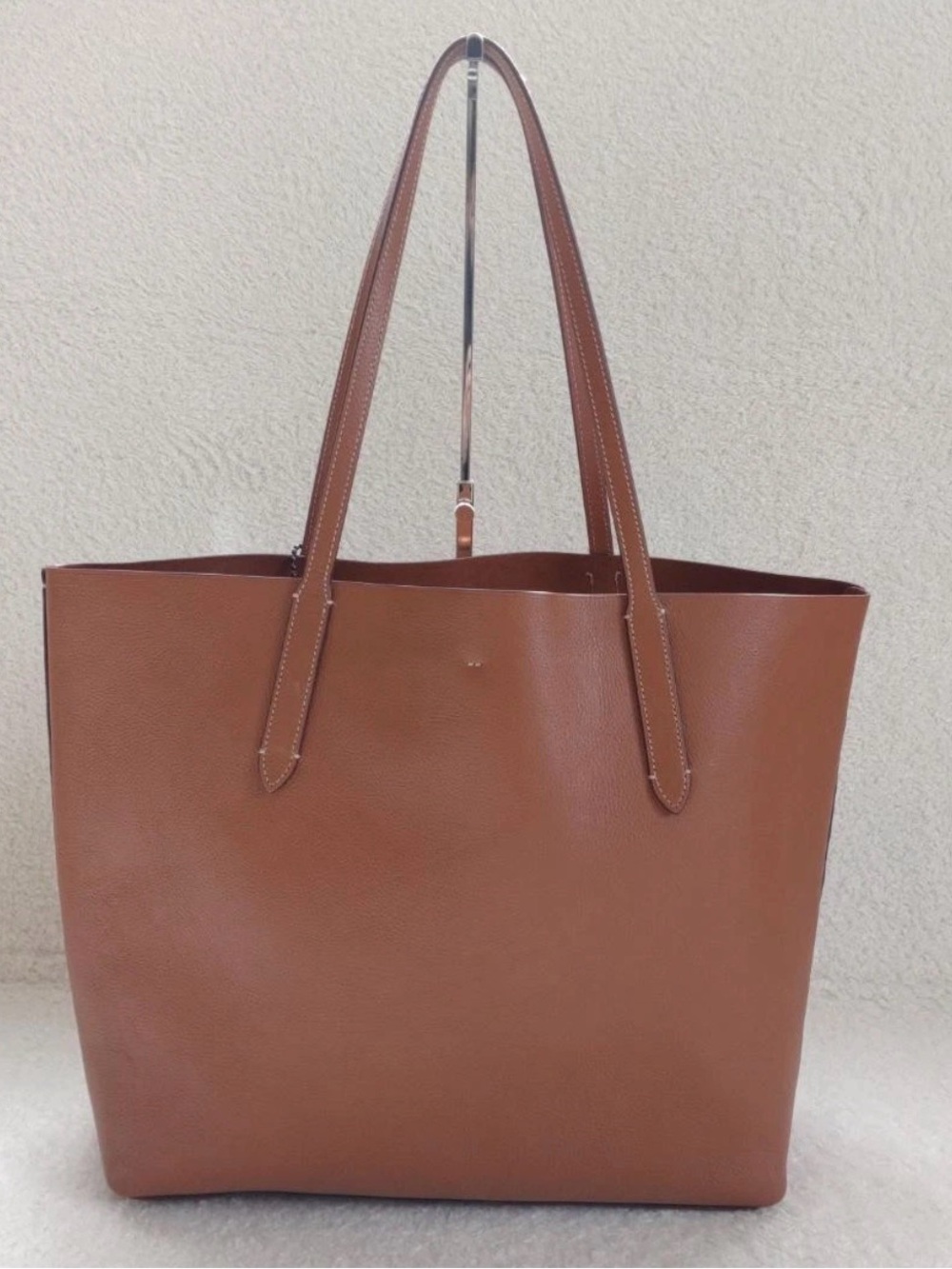 Coach Tan Leather Tote with Red Heart Motif - Picture 3 of 11